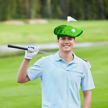 Golf sapka és béret zászlóval – golf parti kiegészítők