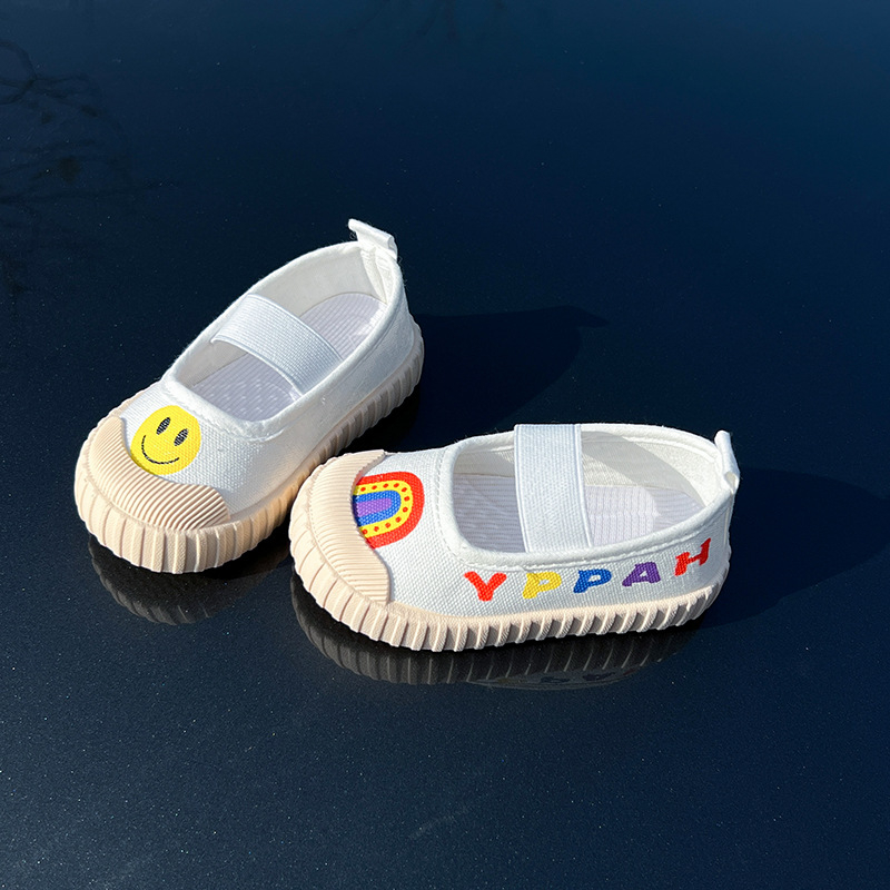 Bijele platnene tenisice za djevojčice za vrtić — slip-on za unutarnju i vanjsku upotrebu, prozračne, s mekanom protukliznom podlogom