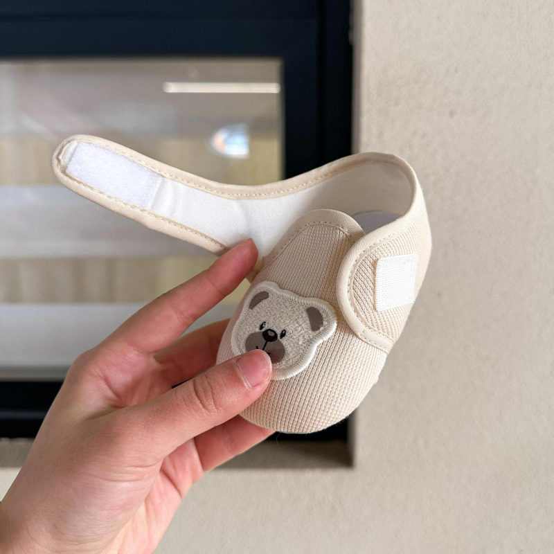 Cipele za bebe za učenje hodanja s mekanom potplatom i protukliznim dnom, 0–12 mjeseci, unisex, cartoon dizajn, Velcro zatvaranje