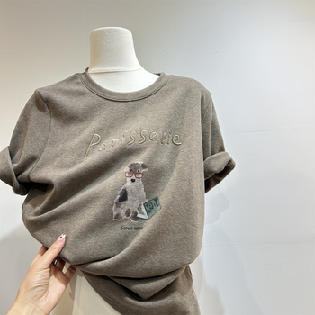 Női pamut rövid ujjú póló puha, lazább szabásban, kutyás mintával, koreai casual stílus, hímzett betűk, kerek nyakú, tavasz