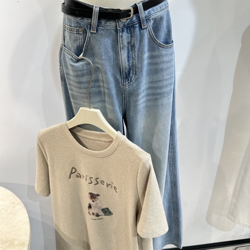 Női pamut rövid ujjú póló puha, lazább szabásban, kutyás mintával, koreai casual stílus, hímzett betűk, kerek nyakú, tavasz