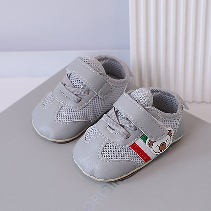Unisex dječje cipele s mekanom potplatom, mrežasti gornji dio, Velcro kopča, uzorak crtani, za dob djeteta 12–48 mjeseci.