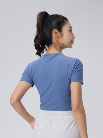 Női rövid ujjú jóga topp, crop, karcsú szabás, kerek nyak, gyorsan száradó, légáteresztő, anyag: nylon 85% / spandex 15%