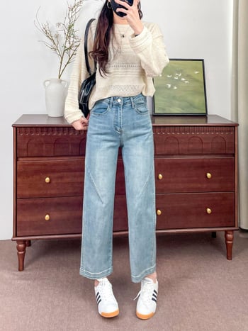 Rugalmas női farmernadrág, magas derékú, egyenes szabás, cropped hossz, denim, világoskék, tavasz–nyár