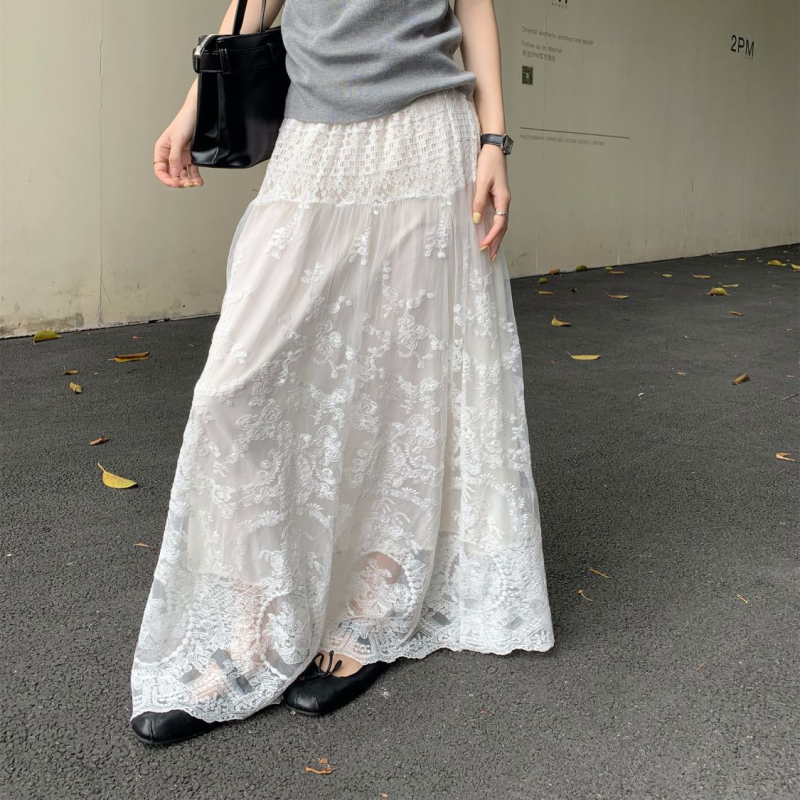Bijela midi suknja od čipke i mrežice, visokim pojasom, ljeto, plus-size, elegantna i eterična