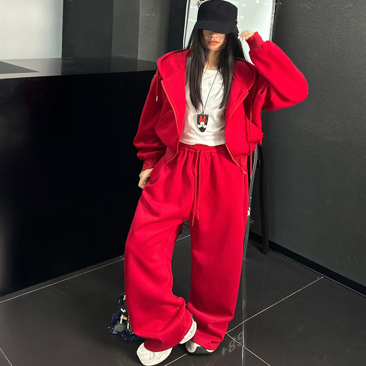 Ženski božićni casual sportski set, crveni hoodie s kapuljom i zatvaračem te široke hlače, jesen-zima 2025