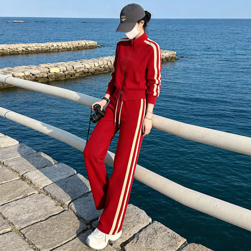 2026 moderan ženski dvodijelni casual sportski set: prugasti hoodie i hlače za jesen-zimu