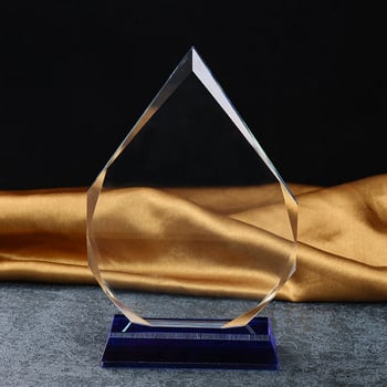 Prilagođeni kristalni trofej-medalja u obliku ledenog brijega za iznimnog zaposlenika — godišnji suvenir nagrade