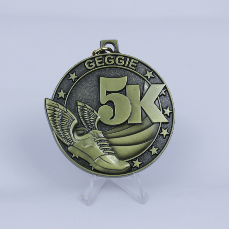 Prilagođena medalja za utrke maratona i nogometa, emajlirana zlatom, srebrnom ili broncom.