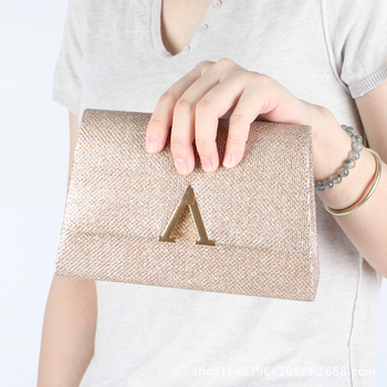 PU kožna mini kvadratna clutch torba s poklopcem i zlatnim lancem, svijetla večernja torba