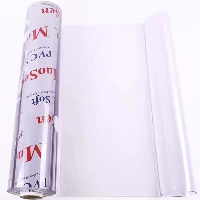Față de masă PVC transparentă pe rolă, aspect cristal, impermeabilă, rezistentă la ulei, fără miros, suprafață moale pentru masă