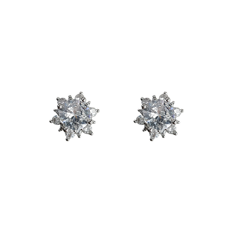 Clipsuri pentru urechi cu zirconiu și motiv fulg de zăpadă – stil minimalist, elegant, pentru urechi fără piercing