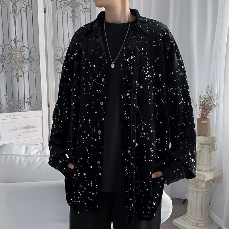 Cămașă bărbătească cu mânecă lungă în stil coreean, croială lejeră, imprimeu cu stele, negru, cămașă-jachetă casual