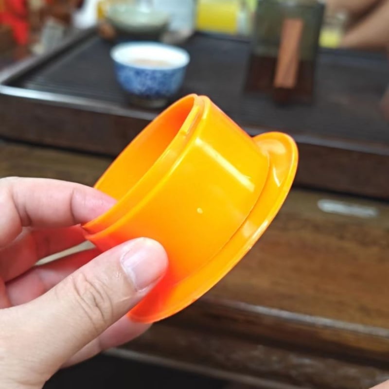Mâner din plastic protejat împotriva prafului pentru dozator de folie stretch