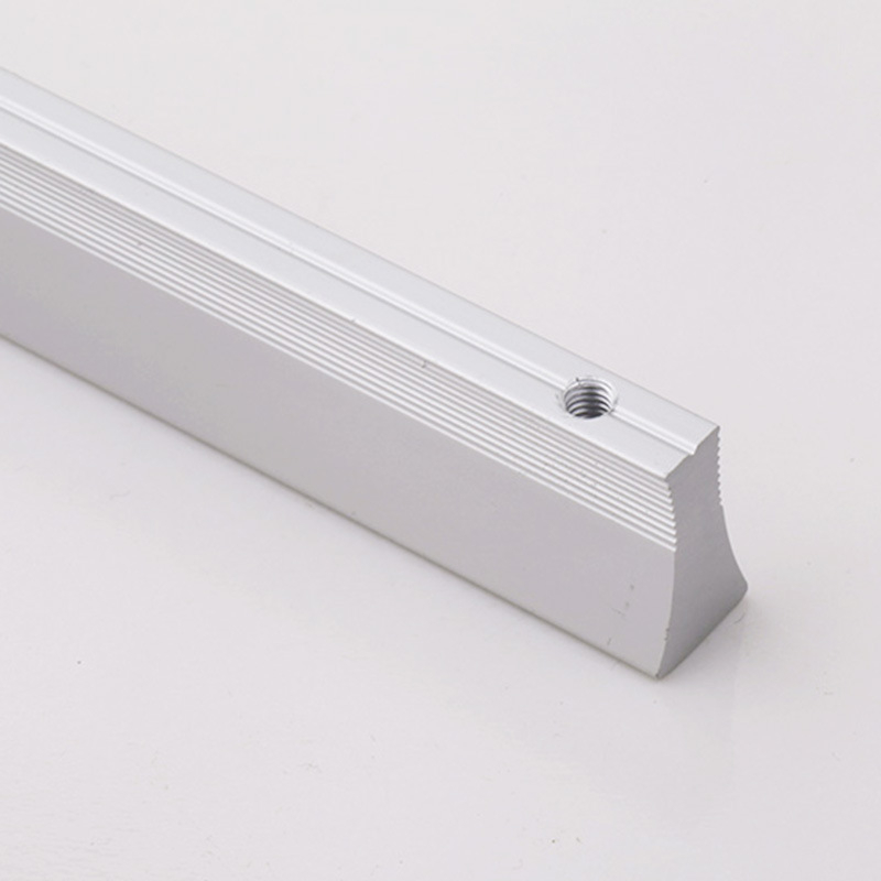 Produžena aluminijska ručka za garderobu, ravnog dizajna