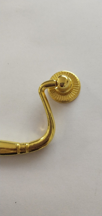 Zlatna ručica za namještaj od metalne legure, antikni stil, elegantan dizajn