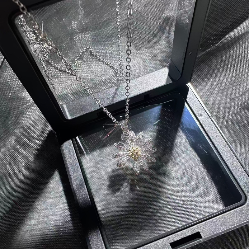 Női mikro pavé cirkónia krizantém alakú nyaklánc, GD-ihletésű, könnyed luxus divatos dekoltázs lánc, állítható 41–50 cm