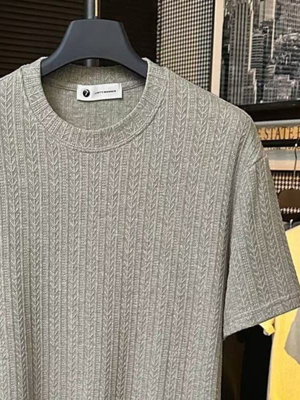 Férfi rövid ujjú ice silk póló, európai stílus, könnyű luxus, kivágott részletekkel