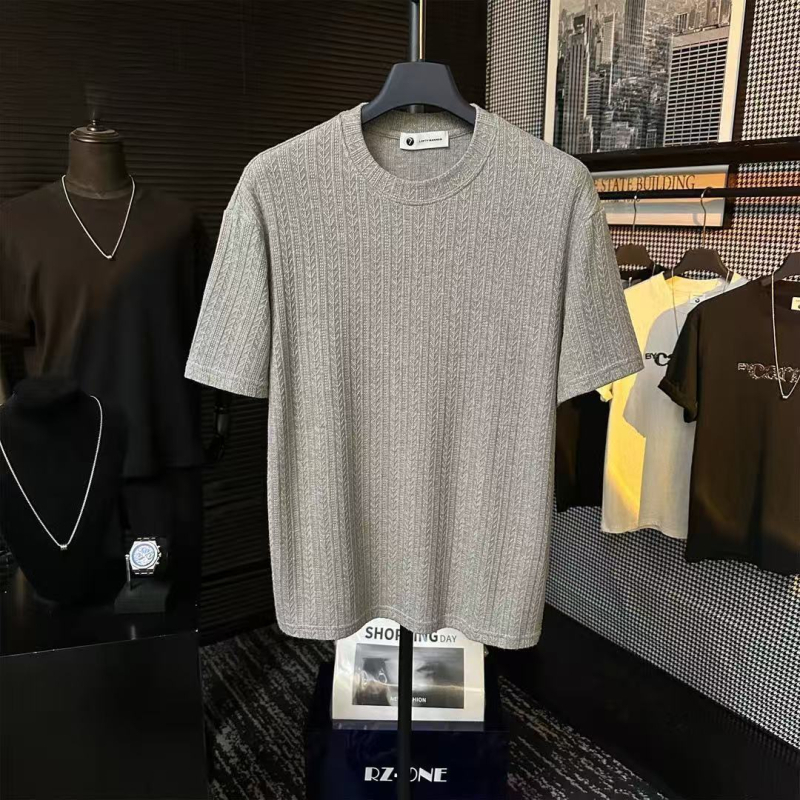 Férfi rövid ujjú ice silk póló, európai stílus, könnyű luxus, kivágott részletekkel