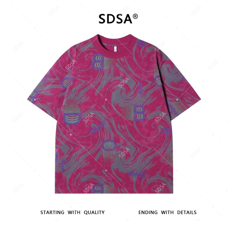 Ljetno visokokvalitetno muško T-shirt u američkom stilu s kontrastnim printom, lagana luksuzna tkanina, kratkih rukava, okrugli izrez, casual i svestran.