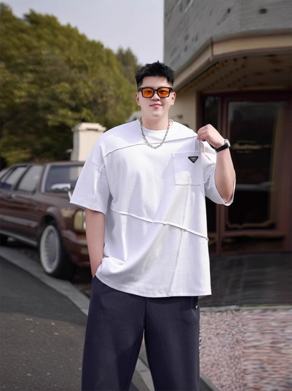 Muška plus-size ljetna T-majica od pamuka, udobnog kroja, jednobojne boje, okrugli izrez, detalj džepa