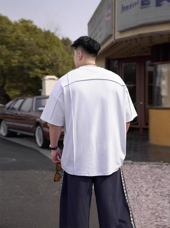Muška plus-size ljetna T-majica od pamuka, udobnog kroja, jednobojne boje, okrugli izrez, detalj džepa