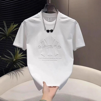 Tricou bărbătesc de vară, lejer, guler rotund, mâneci scurte, cu litere embossate și imprimeu geometric