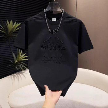 Tricou bărbătesc de vară, lejer, guler rotund, mâneci scurte, cu litere embossate și imprimeu geometric