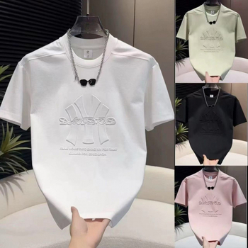 Tricou bărbătesc de vară, lejer, guler rotund, mâneci scurte, cu litere embossate și imprimeu geometric