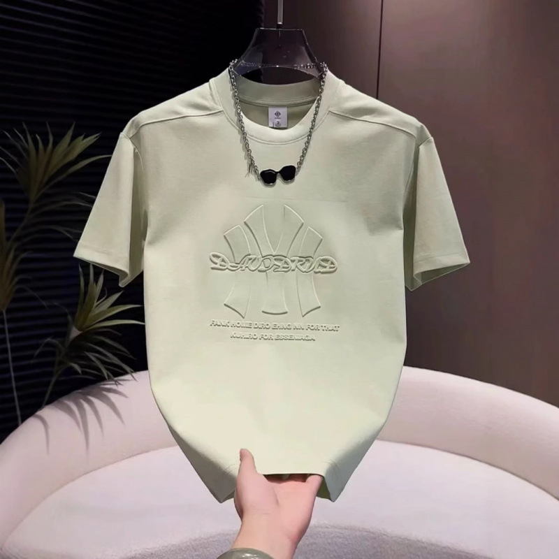 Tricou bărbătesc de vară, lejer, guler rotund, mâneci scurte, cu litere embossate și imprimeu geometric