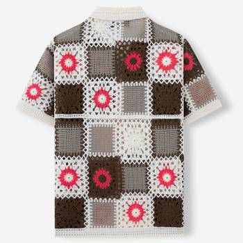 Férfi kötött polo felső, amerikai stílusú geometriai patchwork és nyitott horgolás részletekkel, rövid ujjú, SY0029