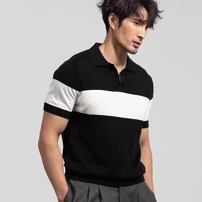 Férfi ice silk rövid ujjú kötött polo, csíkos, V-nyakkal