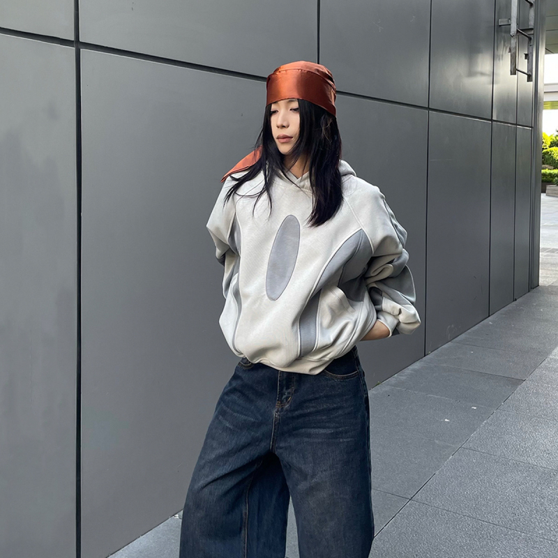 Jia Yi Ku férfi ruházat 2026-os új amerikai hip-hop utcai divat patchworkos motoros stílusú kapucnis pulóver