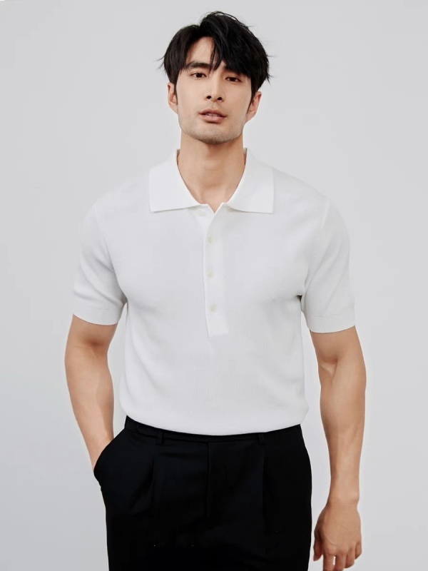 Férfi slim-fit kötött rövid ujjú polo, négy gombos, mindennapi és elegáns