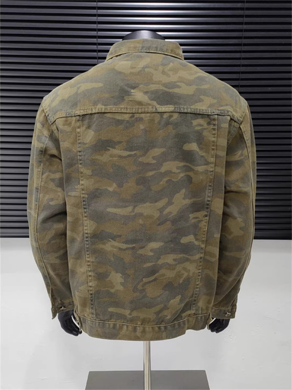 Férfi denim dzseki sivatagi kamuflázzal – retro stílus, szakadt rész, tavasz–ősz, bő szabás, amerikai stílus