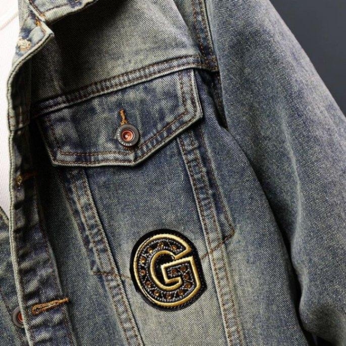 Muška traper jakna s izšivkom zvjezdastog motiva, motociklistički vintage stil, slim fit, jesen 2024