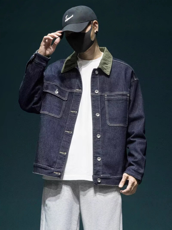 Férfi sötétkék denim dzseki retro amerikai stílusban, 2025 ősz, laza szabás, mindennapi munkaruha