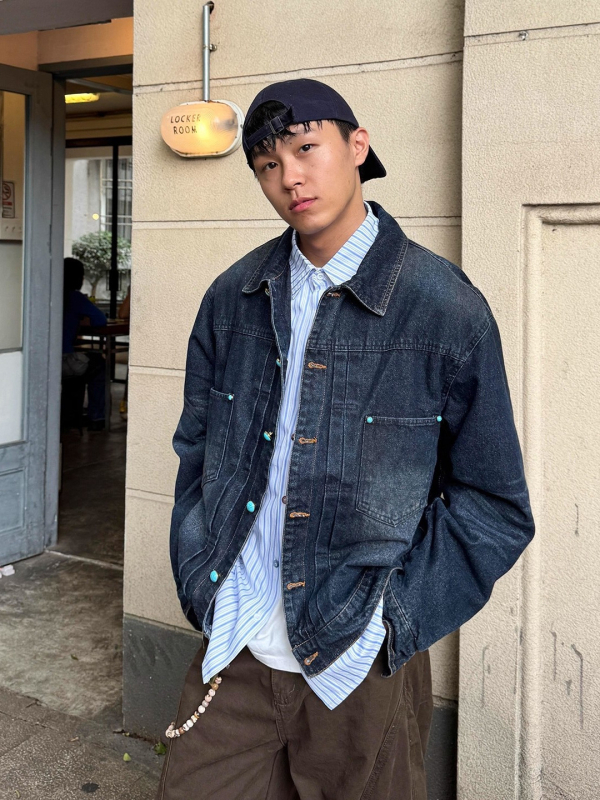 Washed vintage denim dzseki férfiaknak, tavasz–ősz, kreatív, menő retro külsőruha, prémium érzet
