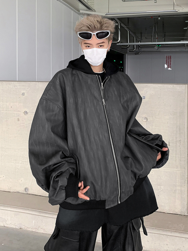 Őszi amerikai retro textúrájú PU-bőr kabát, kettő résznek látszó dizájn, lazán szabott, streetwear-stílus
