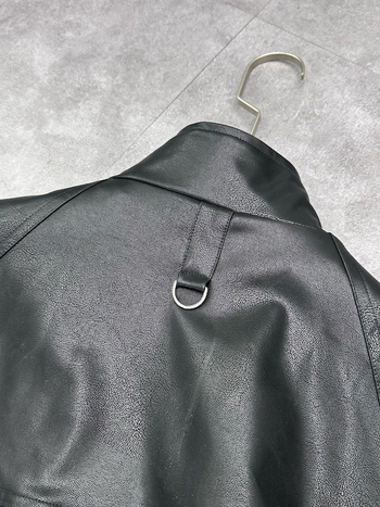 Gentlemen thirteen PU kožna jakna – stojeći ovratnik, labav kroj, jesensko-zimski casual motociklistički stil za muškarce