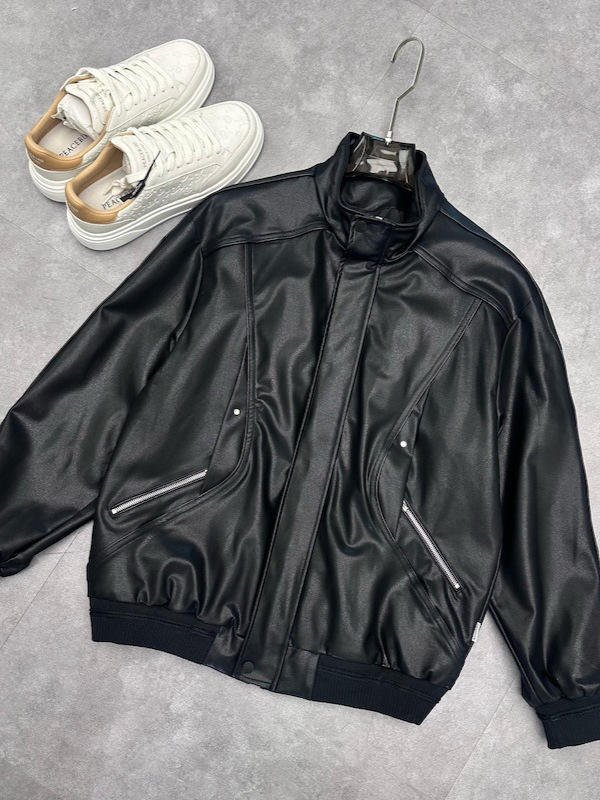 Gentlemen thirteen PU kožna jakna – stojeći ovratnik, labav kroj, jesensko-zimski casual motociklistički stil za muškarce