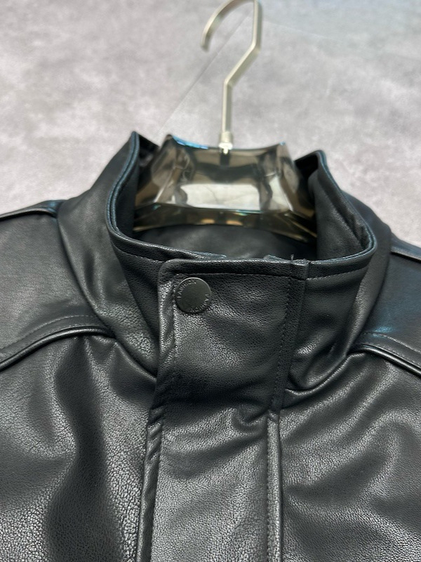 Gentlemen thirteen PU kožna jakna – stojeći ovratnik, labav kroj, jesensko-zimski casual motociklistički stil za muškarce