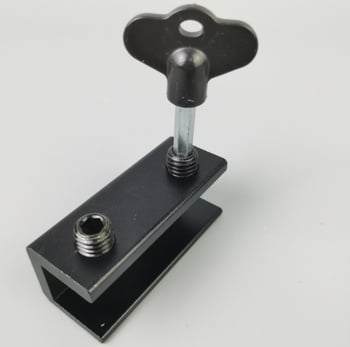 Brava za prozor od aluminijske legure s zaustavljačem, crni završetak, model 08, dječja sigurnost