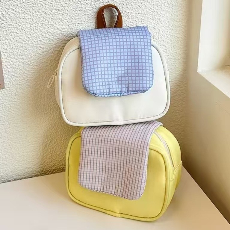 Najlon quilted torbica za skladištenje s kapom i kopčom, mnogostruki pretinci, velika zapremina – putni organizator za šminku