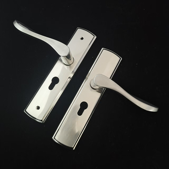 Unutarnja kvaka za vrata od aluminijske legure 1668A, duljina 220 mm, kvaka s 17 otvorima