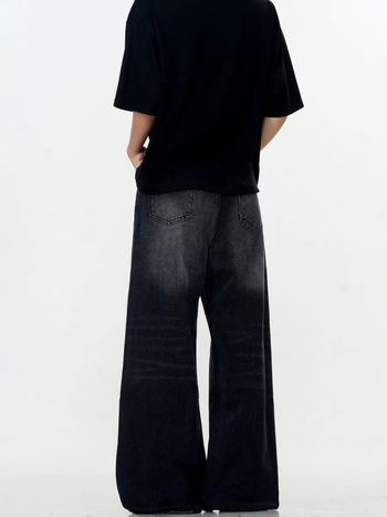 Amerikai stílusú farmernadrág férfiaknak, egyenes szár, vintage mosott és distressed részletekkel, fekete