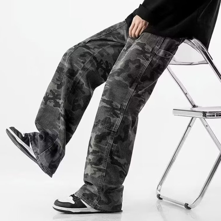 Férfi kamuflázsos farmernadrág, egyenes szabás, amerikai retro streetwear, hip-hop, mindennapi viselet
