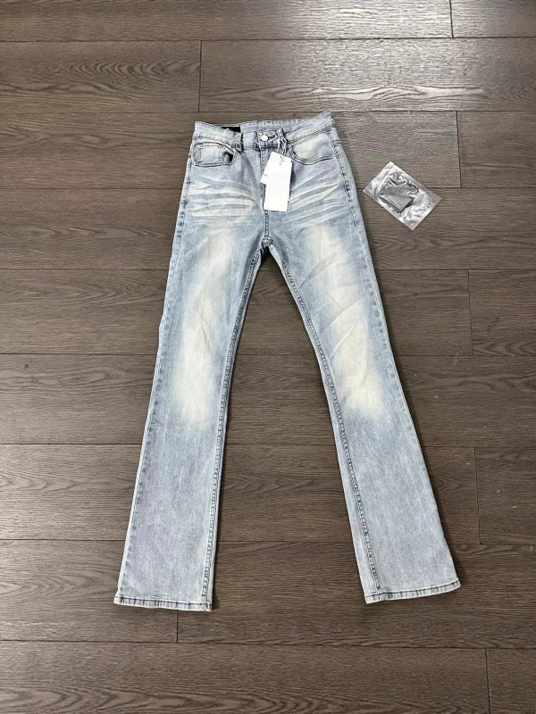 Férfi denim nadrág, slim-fit, két hátsó zseb, magas derék, enyhe bővülő szár, rugalmas anyag, amerikai utca-stílusú, bambusz textúrájú mintázat