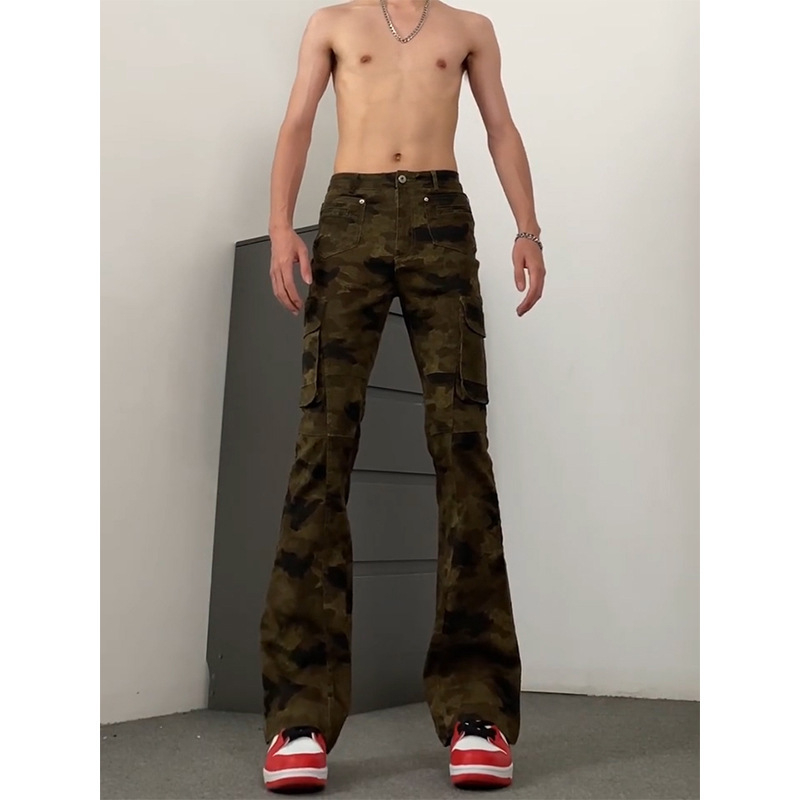 Amerikai stílusú retro denim munkanadrág lumberjack kamuflázzal, tiszta szabás, retro microflare