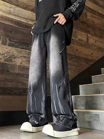 Amerikai stílusú retro denim nadrág, tie-dye gradációval, széles fazon, lazán szabott, férfiaknak